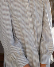 Load image into Gallery viewer, Camisa Eulália
