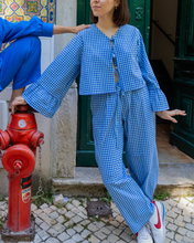 Load image into Gallery viewer, Calças vichy azul Ispari
