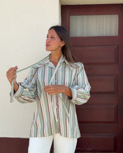 Load and play video in Gallery viewer, Camisa Perpétua
